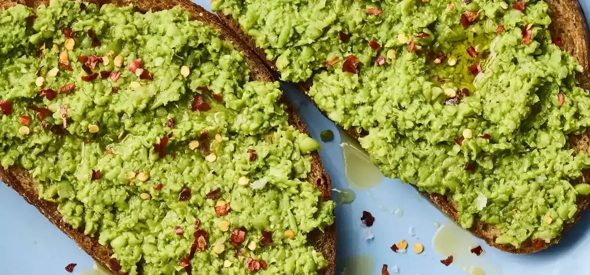 Quick and Healthy Smashed Pea Toast