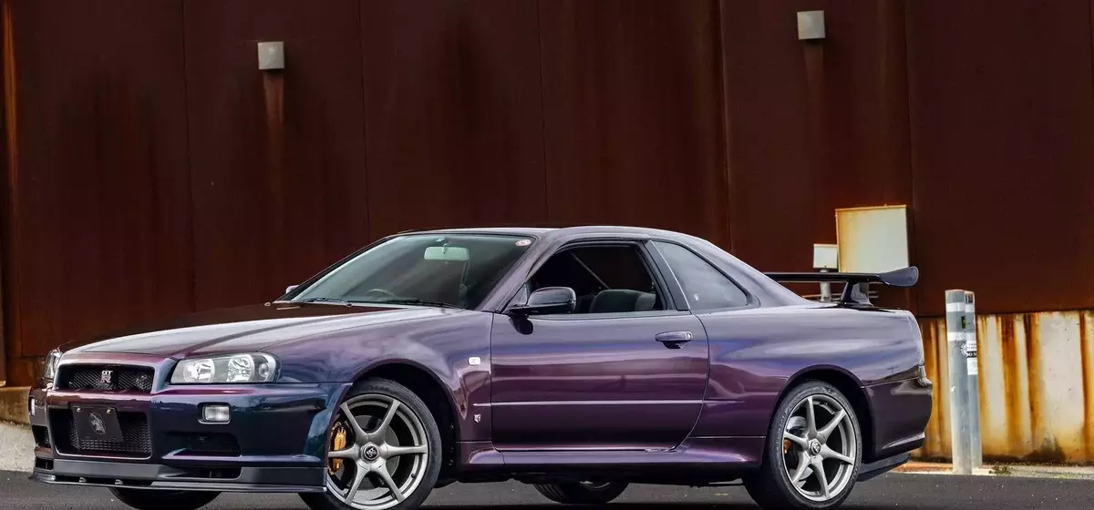 Rare 1999 Nissan Skyline GT-R V-Spec in Midnight Purple with Low Mileage Heads to Auction
