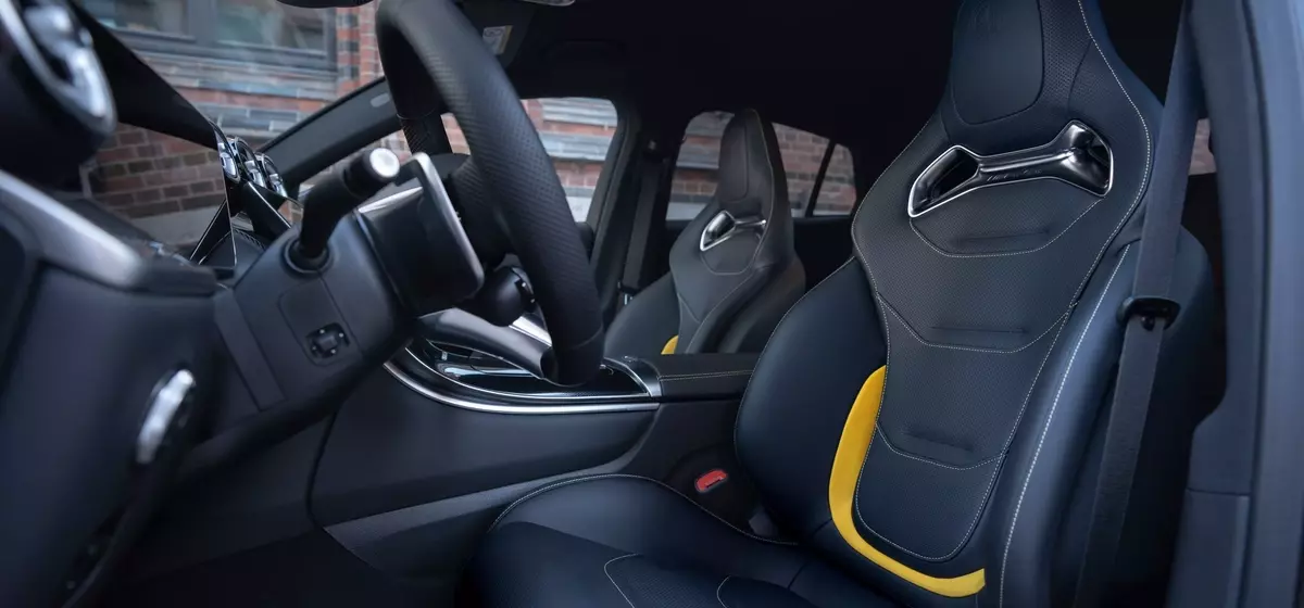 A Glimpse Inside the 2027 Mercedes-AMG GLC53