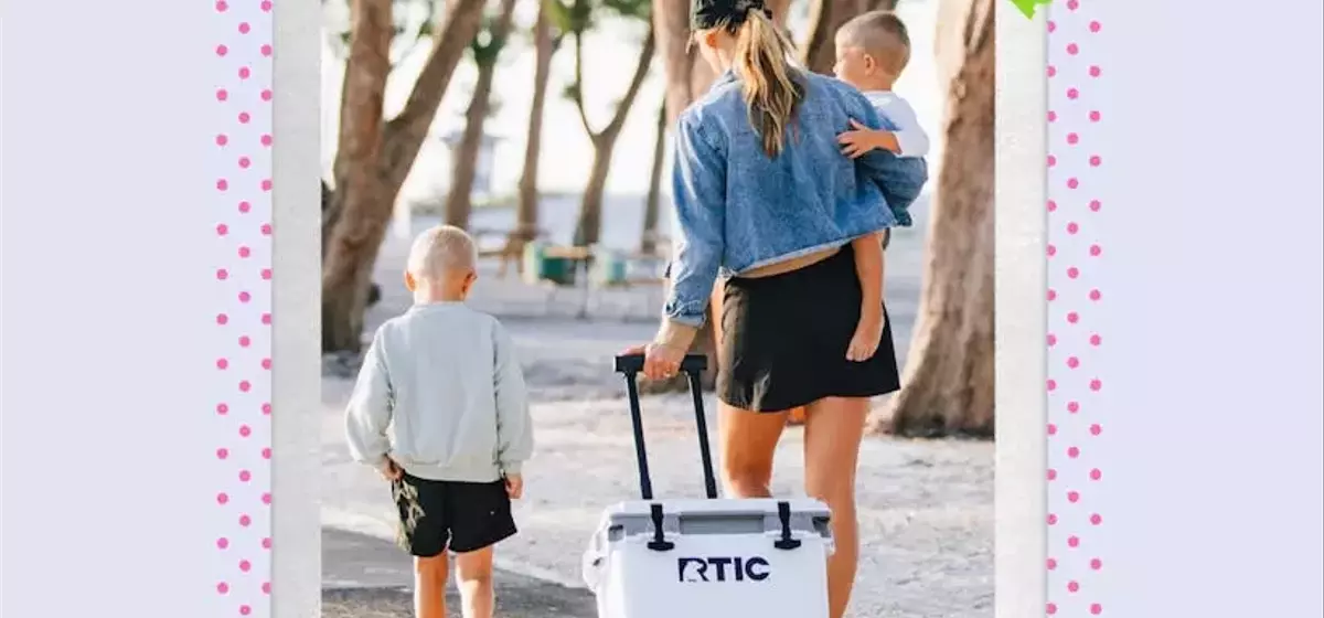 Scary Mommy's 2026 Reader's Choice Awards for Top Lifestyle Cooler Brands