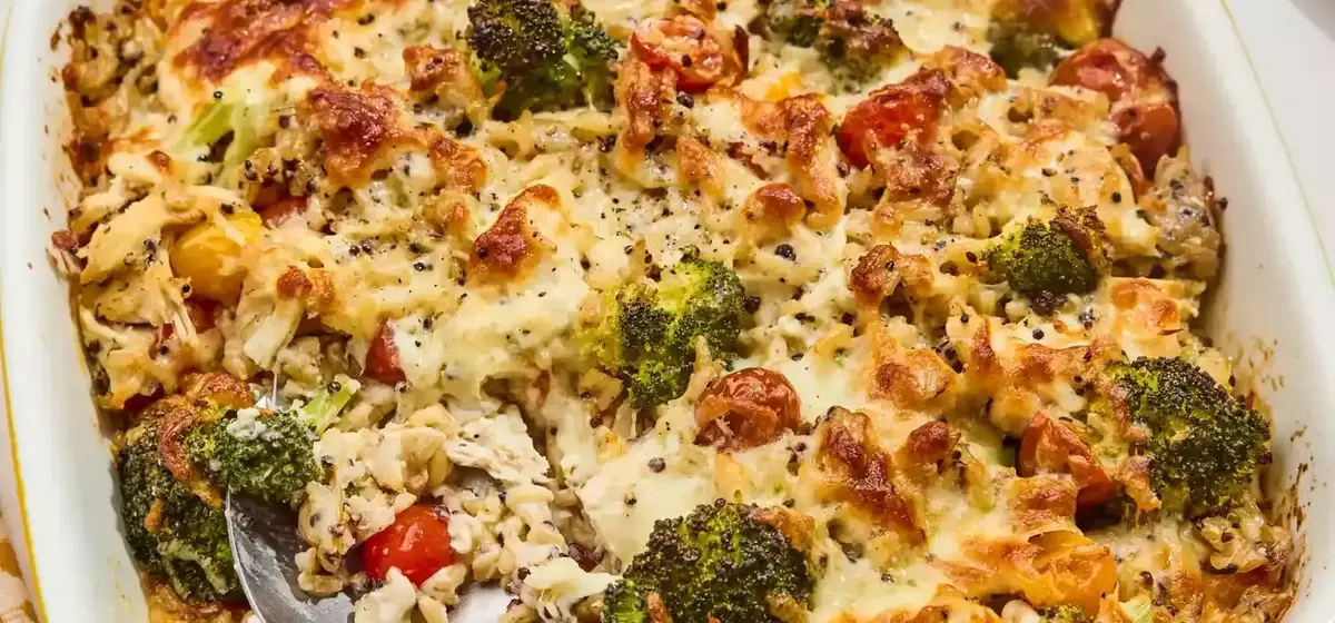 Cheesy Chicken, Tomato & Broccoli Casserole: A Wholesome Family Meal