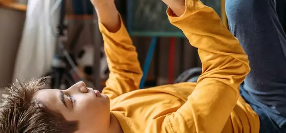 Encouraging a Love of Reading in Children: Strategies for Parents