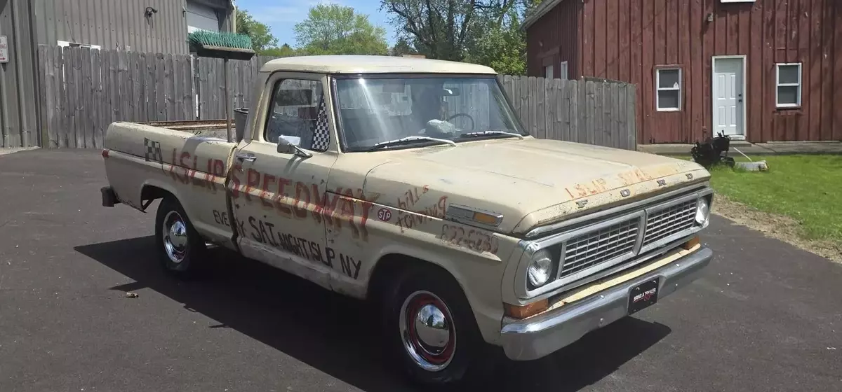 A Storied 1971 Ford F-100: A Relic of Islip Speedway
