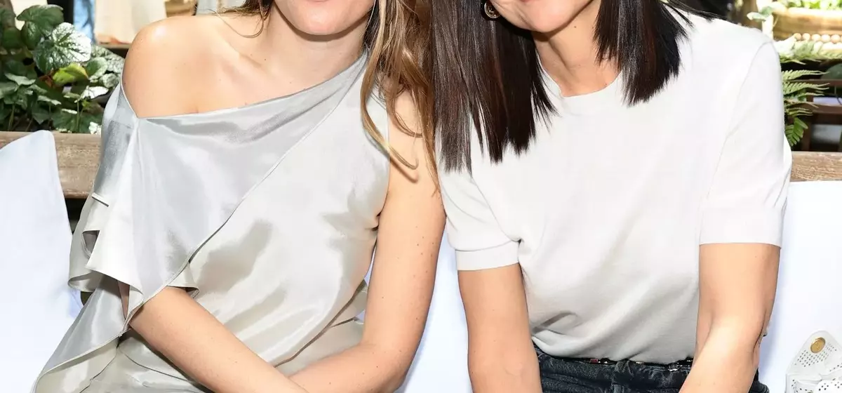 Katie Holmes Embraces the Chic Lob Haircut for Summer