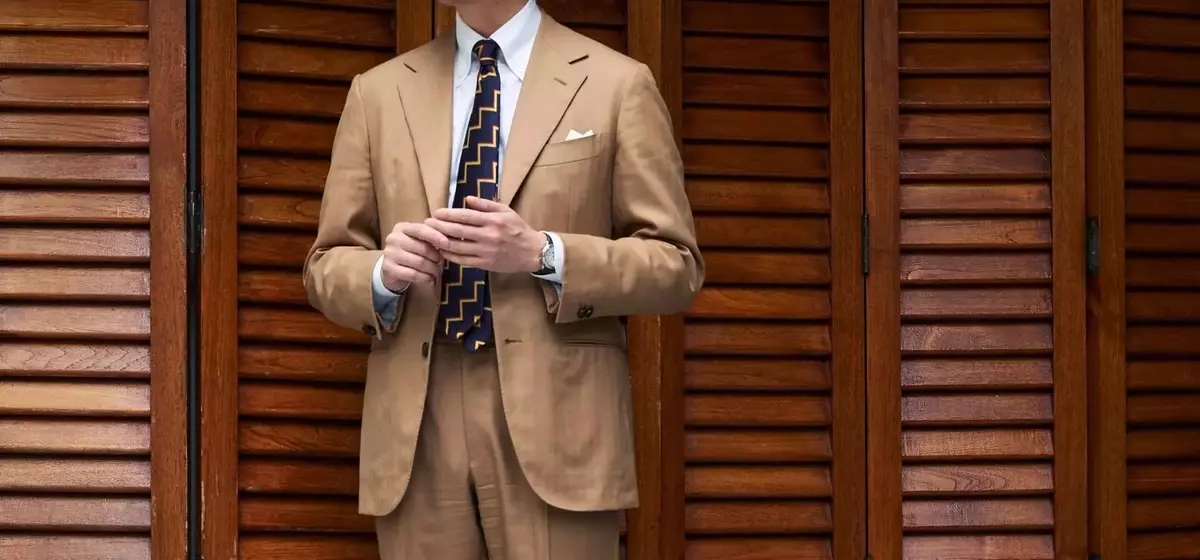 The Enduring Elegance of the Khaki Suit for Summer Weddings