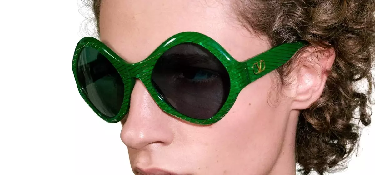 Elevate Your Summer Style: A Guide to Must-Have Fashion Essentials