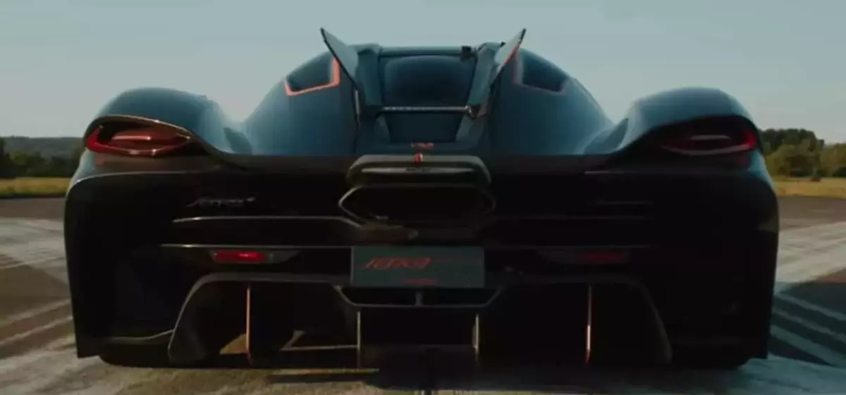 Koenigsegg Jesko Absolut Sets New Quarter-Mile Speed Record
