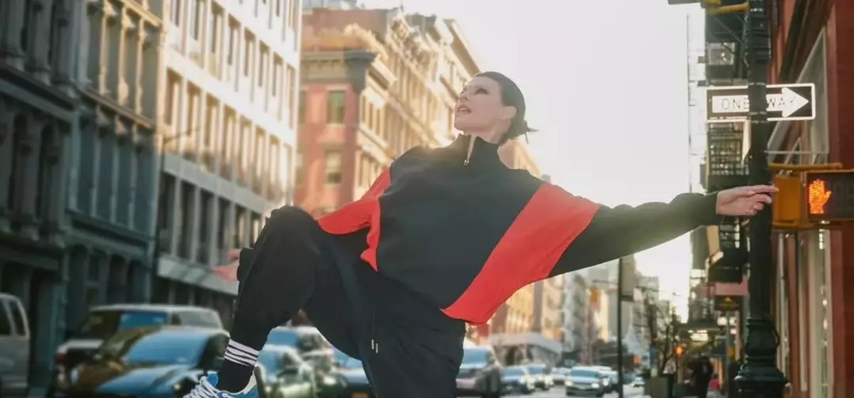 Supermodels' World Cup Enthusiasm: Fashion Meets Football