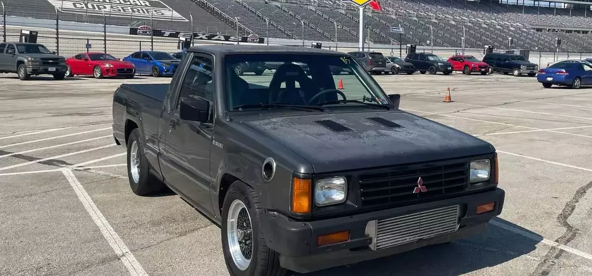 A Reimagined Mitsubishi Mighty Max: An Evo in Disguise