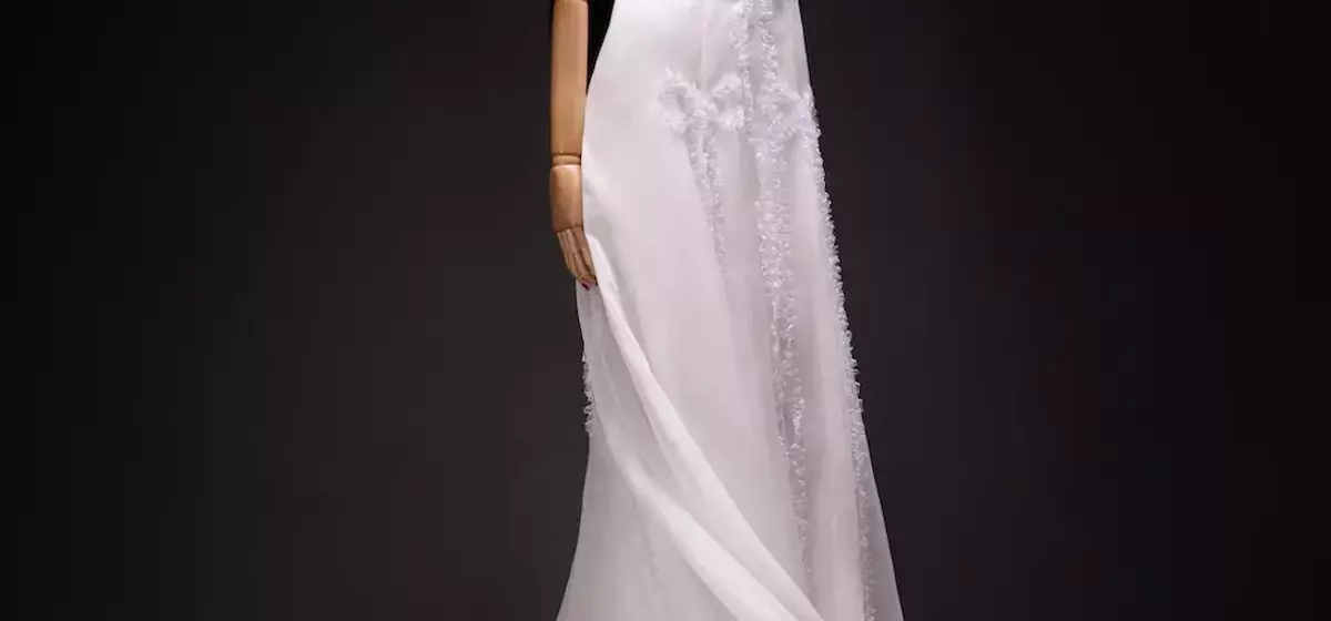 Susie Cave's New Venture: "Weddings and Funerals" Redefines Occasion Wear with Personalized Elegance