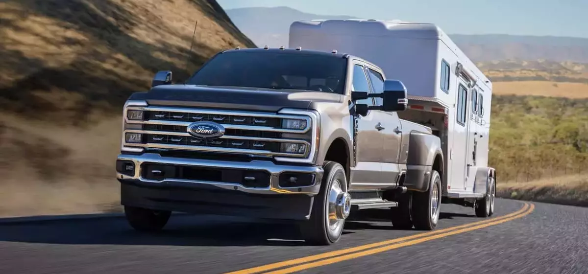 Heavy-Duty Trucks Finally Receive Essential Safety Ratings