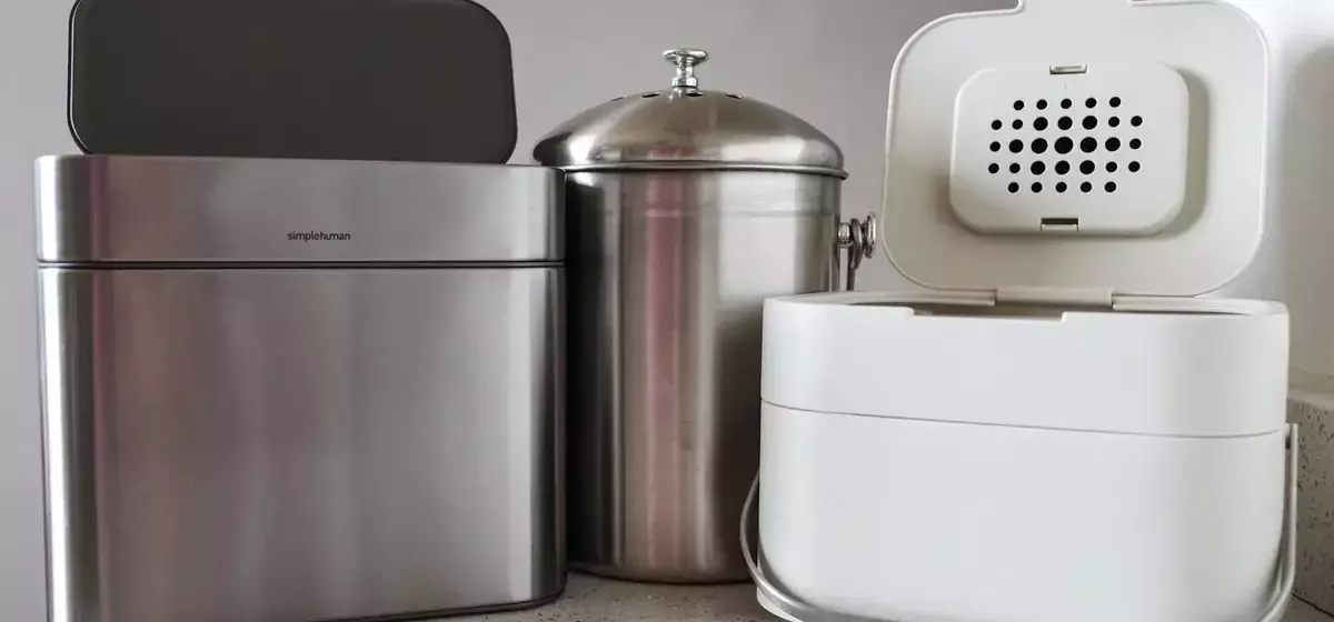 Choosing the Optimal Kitchen Compost Bin for Odor and Pest Control