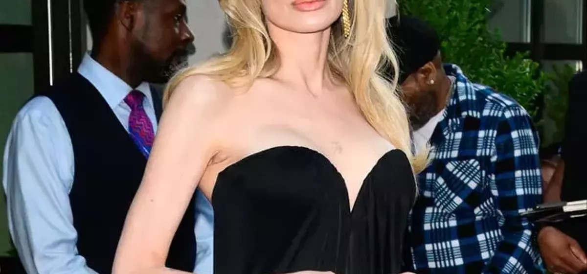 Angelina Jolie Shines in Black Gown at 'Couture' Screening