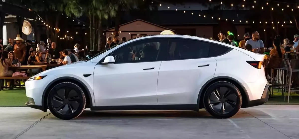Electric Vehicle Registrations Show Promising Rebound in April