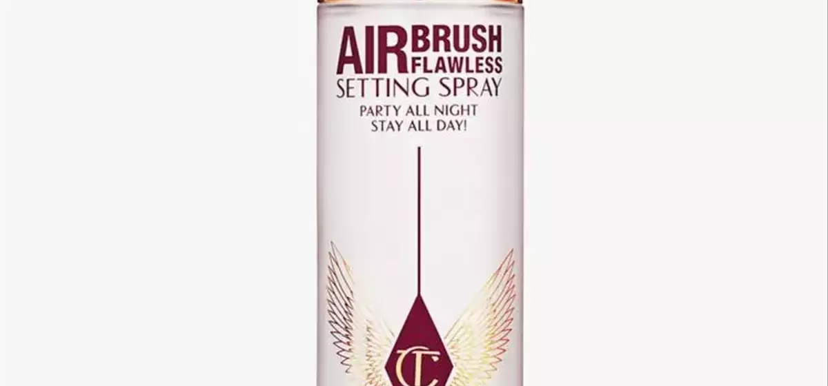 The Ultimate Guide to Long-Lasting Makeup: Top Setting Sprays Reviewed