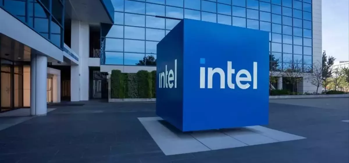 Intel Recruits Former SK Hynix CEO Seok-Hee Lee to Spearhead Advanced Packaging Initiatives, Bolstered by Apple Collaboration