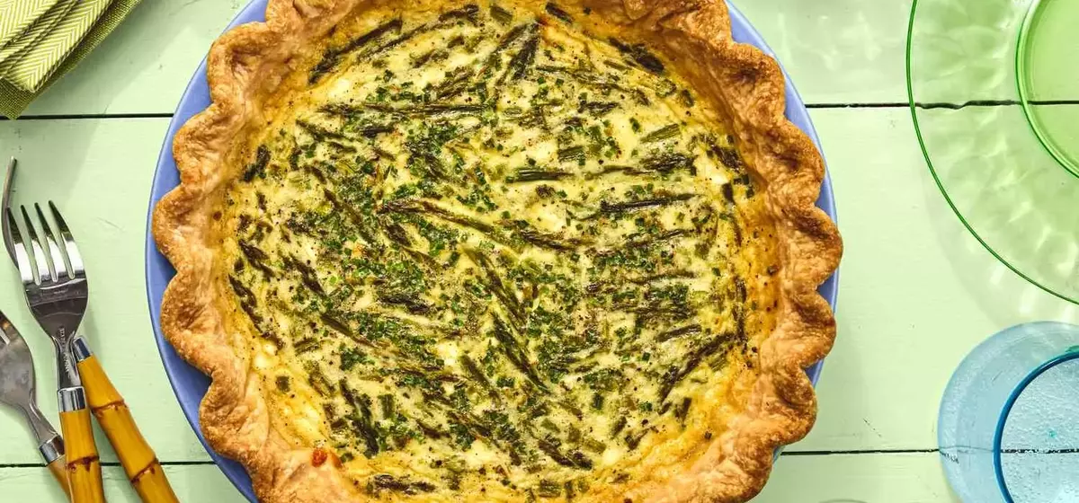 Crafting the Perfect Asparagus and Cheese Quiche