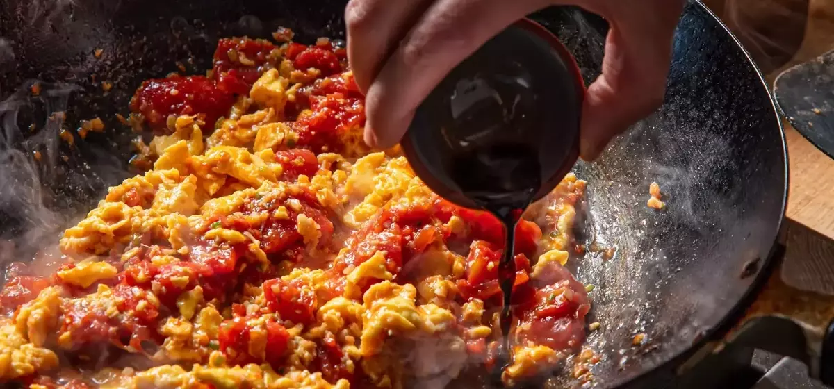 A Beloved Chinese-Inspired Scrambled Egg Dish: Tomato Egg