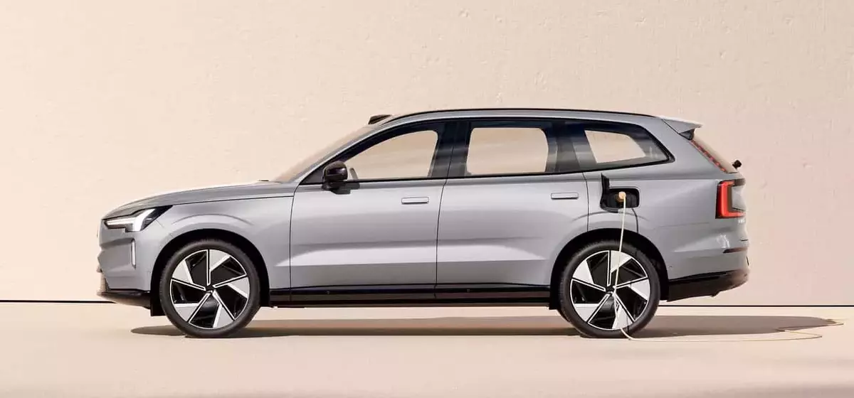 Volvo Simplifies EV Charging with New 'Plug & Charge' Feature