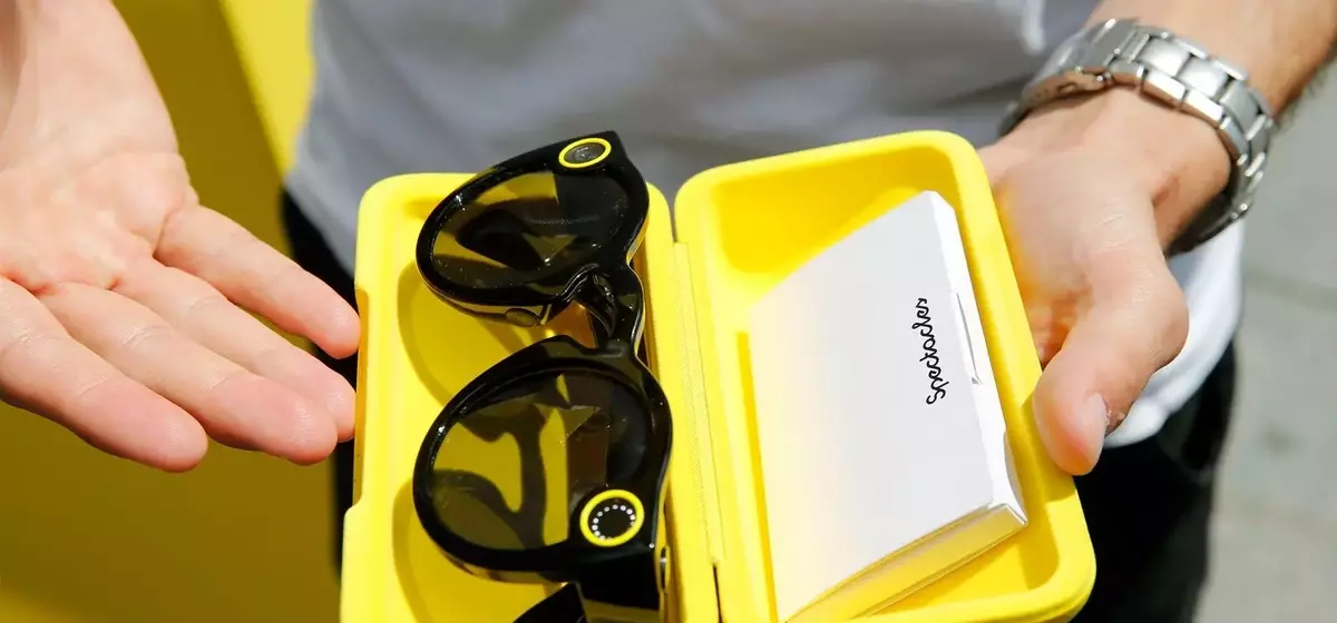 Snap's New Specs: A Deep Dive into the Future of Wearable AI and AR
