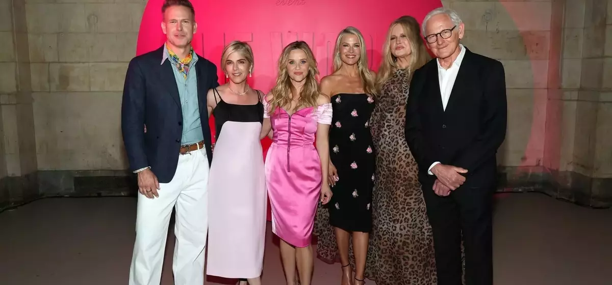 A Walk Down Memory Lane: 'Legally Blonde' Premiere's 25th Anniversary and Timeless Fashion