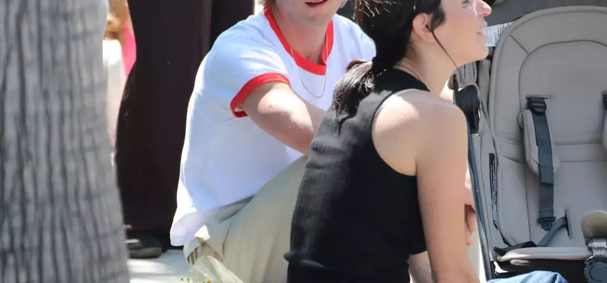 Jeremy Allen White's New Favorite Baseball Cap: A Stylish Update from Small Talk Studio