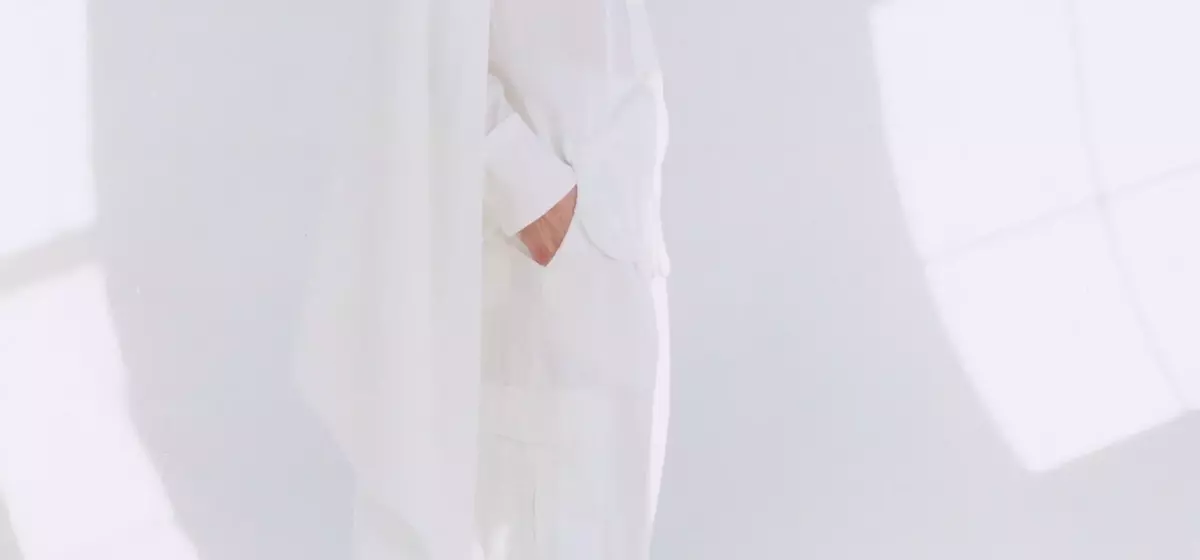 Maria McManus's Resort 2027 Collection: A Symphony of Sustainable Elegance and Artistic Inspiration