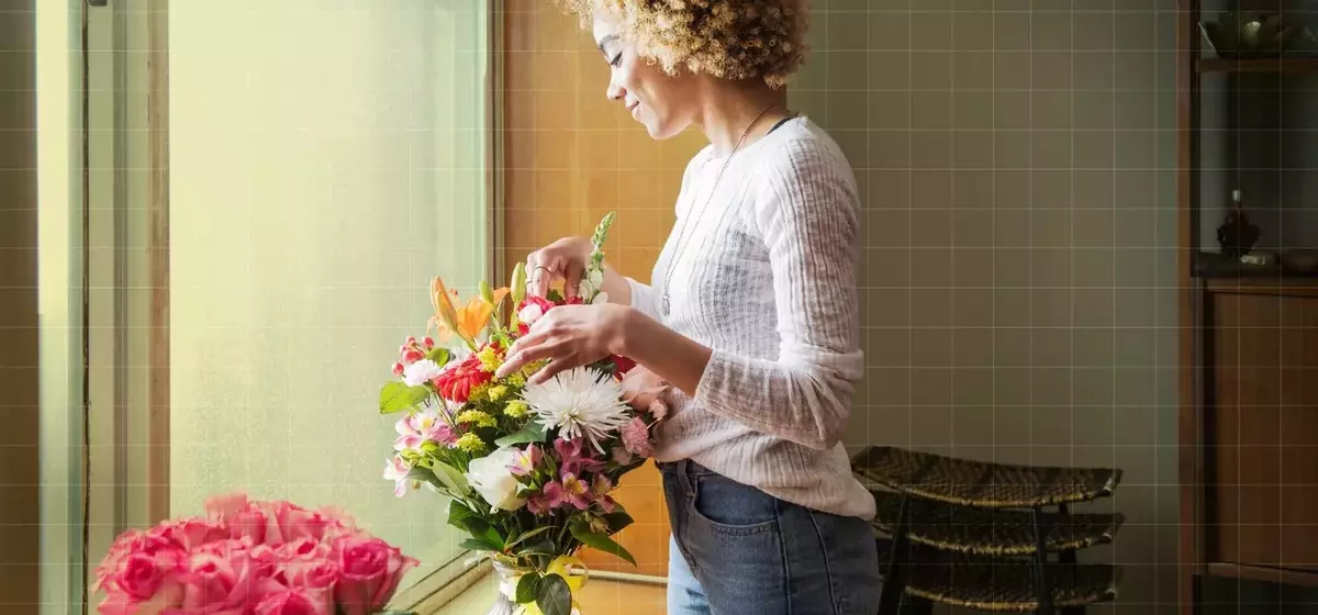 Extend the Freshness of Your Cut Flowers: A Comprehensive Guide