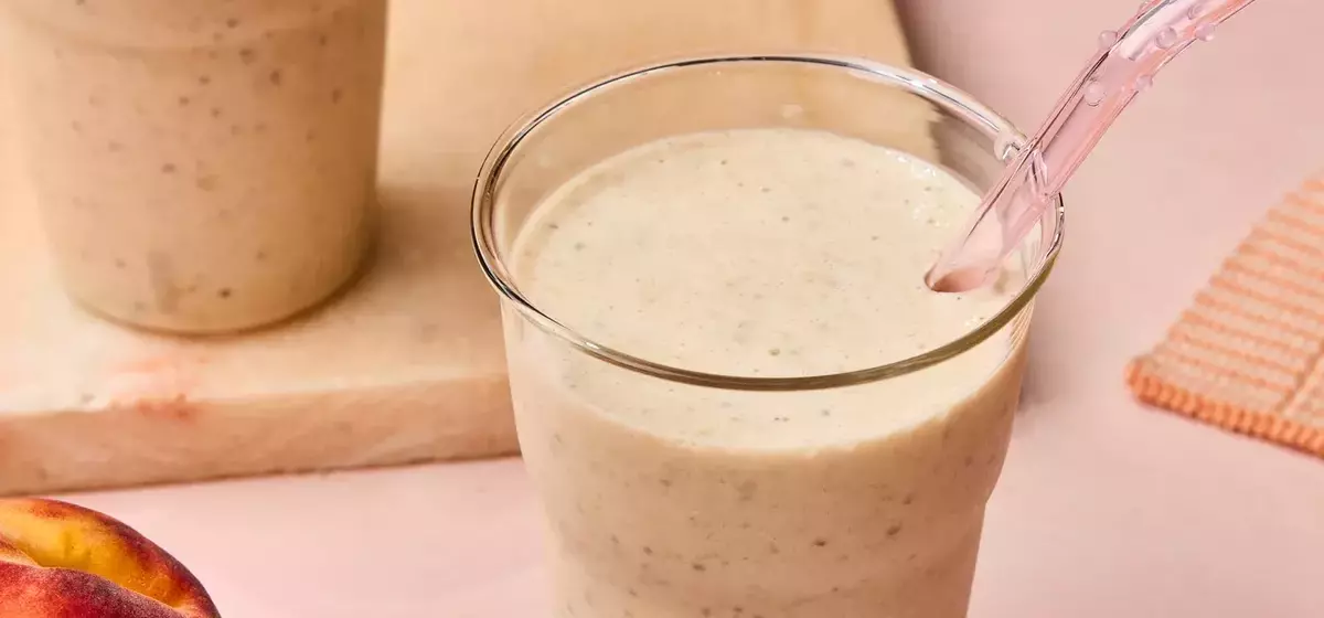 Revitalize Your Morning: The Ultimate High-Protein Peach Oatmeal Smoothie