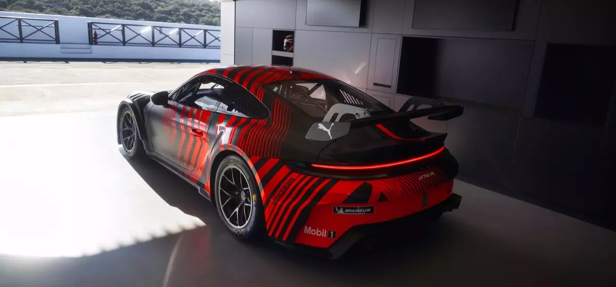 Porsche Unveils New 911 GT4 R Race Car for 2027 Season