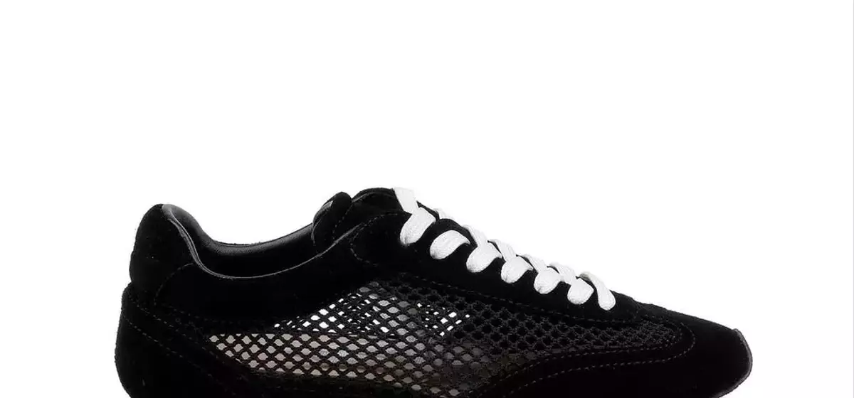 Embrace the Mesh: The Ultimate Guide to the Season's Hottest Footwear Trend