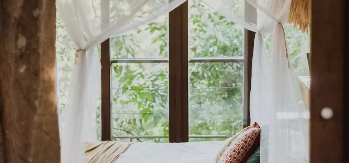 Unforgettable Romantic Retreats: Top Airbnb Honeymoon Destinations Worldwide