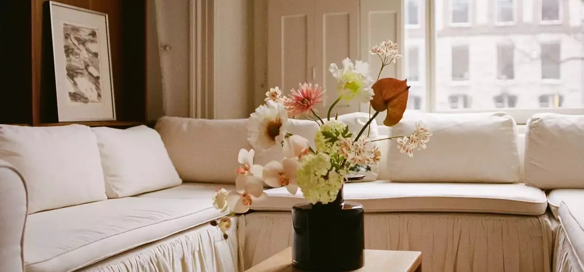 The Resurgence of Artificial Flowers: A Blend of Art and Sustainability