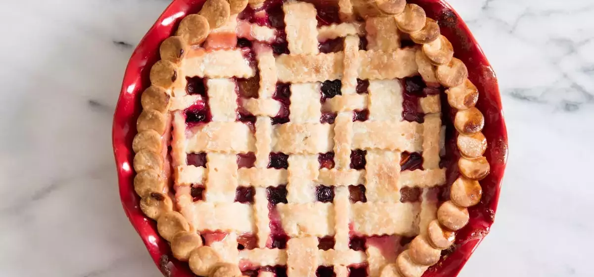 Mastering the Art of Pie Crust Designs: Techniques for Beautiful and Delicious Pies