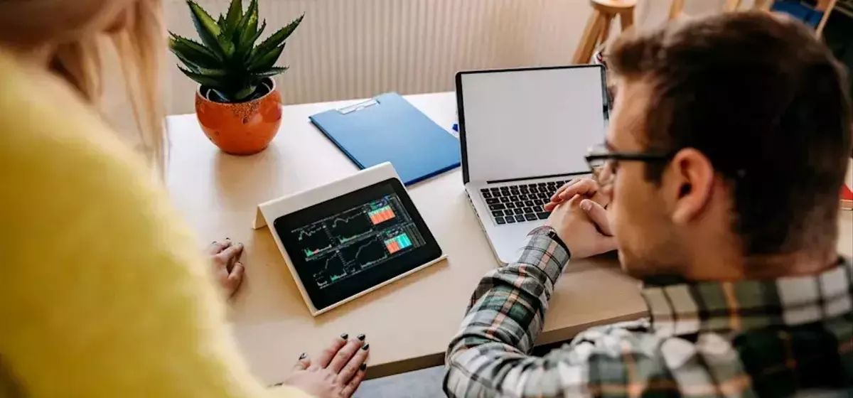 VOO vs. QQQ: A Long-Term Investment Showdown