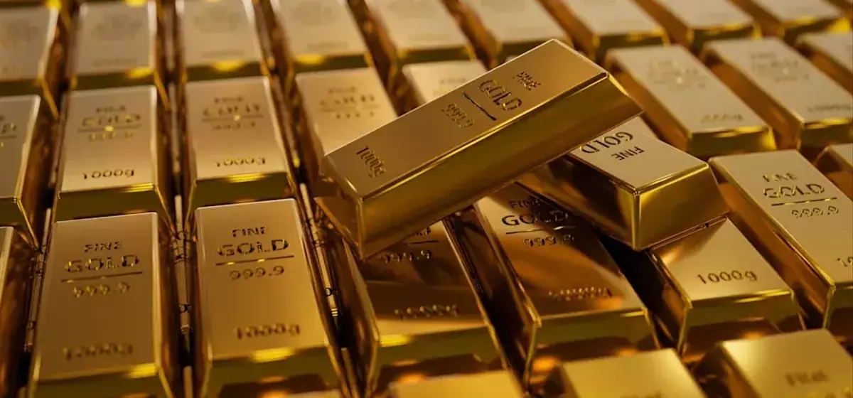 JPMorgan Modifies Gold Price Outlook Amidst Renewed Federal Reserve Concerns