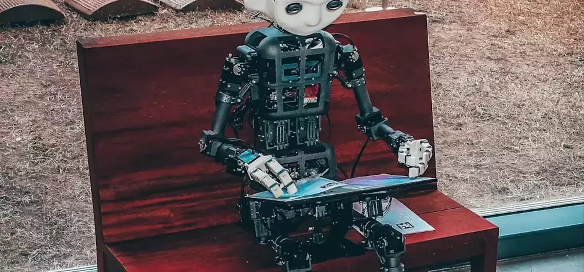 NICE Bolsters AI Reach with Sopra Steria's CXone Rollout and New AI Specialization Program