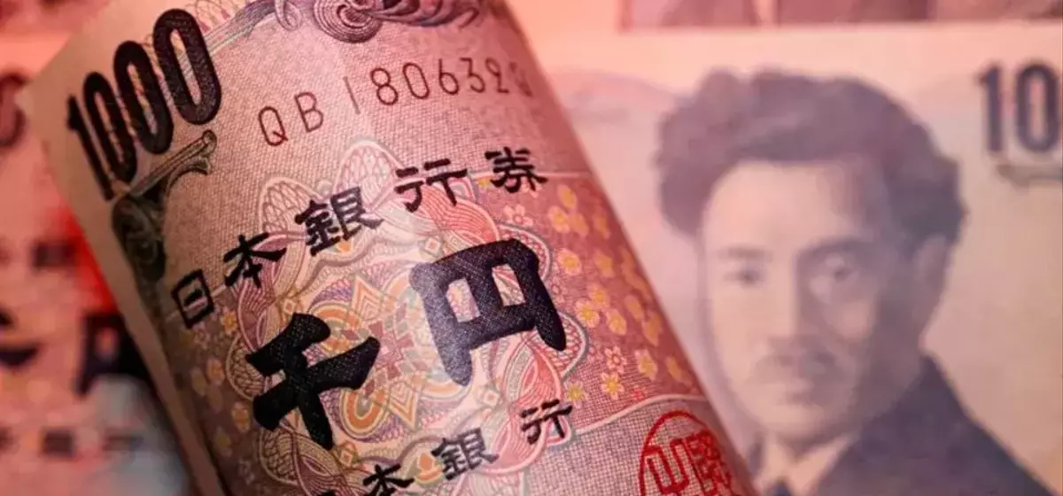Japanese Yen Remains Weak as Investors Await Intervention, Dollar Stabilizes