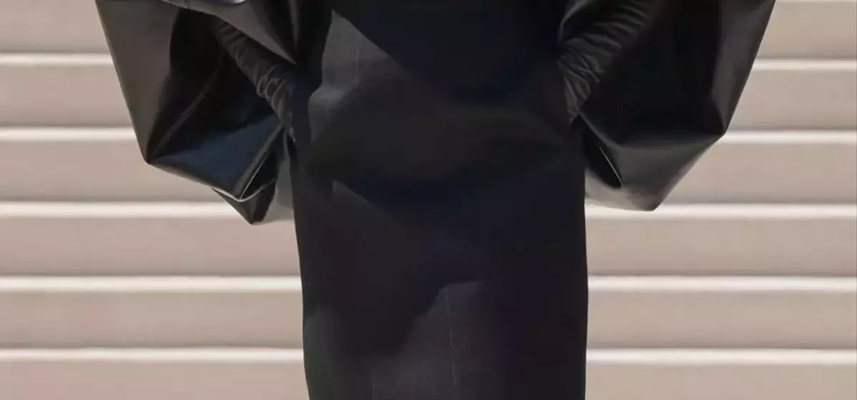 Pierpaolo Piccioli's Balenciaga Couture Debut: A Fusion of Legacy and Modernity