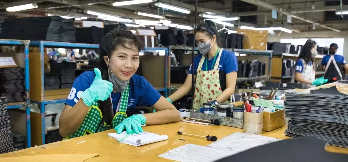 The Evolution of Impact Reporting: Transparency, Regulation, and Best Practices in the Fashion Industry