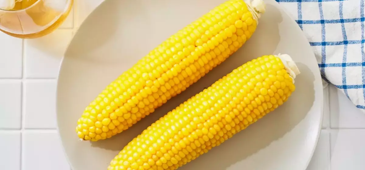 The Culinary Consensus: Chefs Endorse Boiling as the Superior Method for Preparing Corn on the Cob