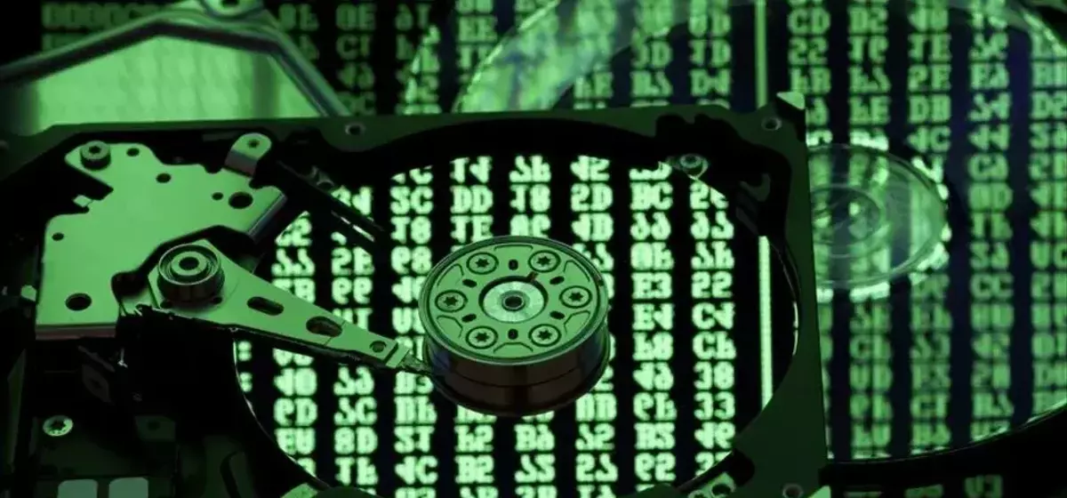 Western Digital Poised for Growth Amidst Surging AI Storage Demand and Constrained HDD Supply