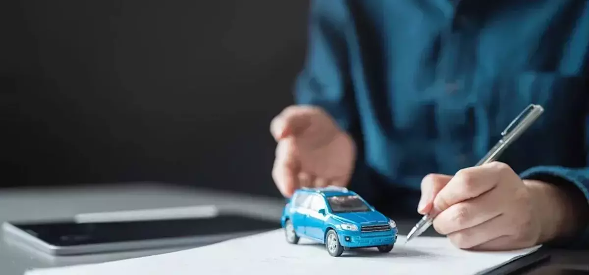 High Insurance Costs Hinder UK Electric Vehicle Adoption