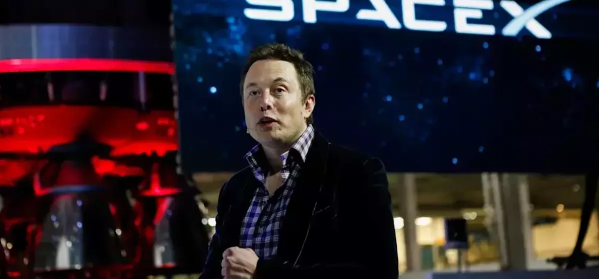 Hedge Fund Manager Compares SpaceX to Dogecoin, Cautions Investors