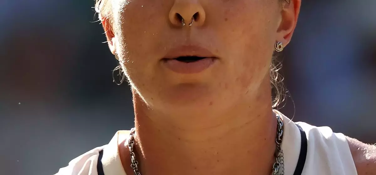Linda Noskova's Septum Piercing: A Statement of Individuality at Wimbledon