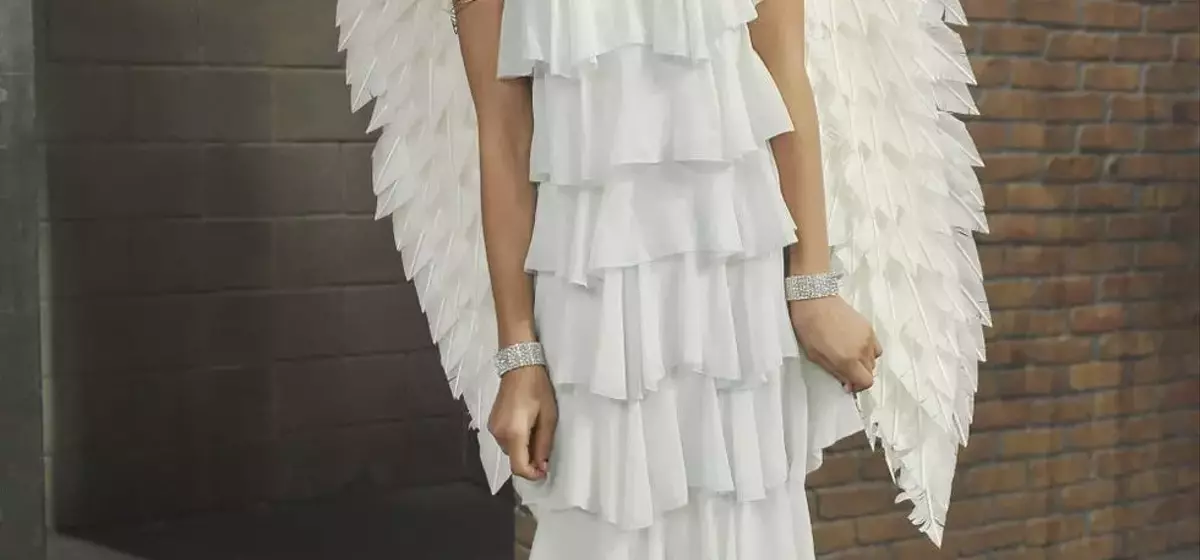 Zendaya's Angelic Gown at 'The Odyssey' Premiere