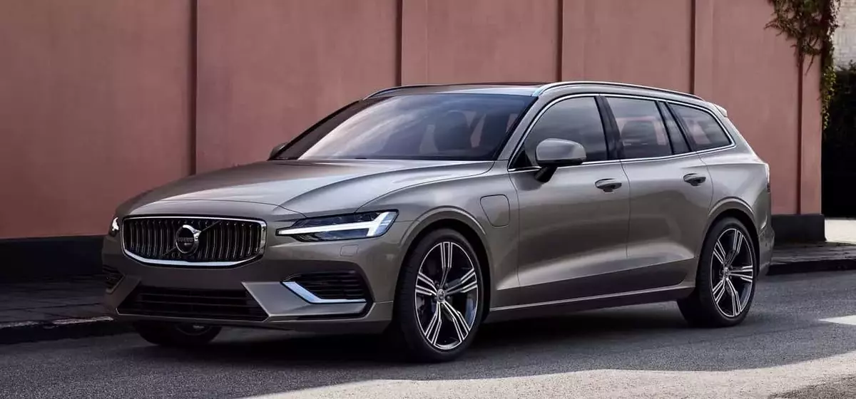 Volvo Considers Reintroducing Sedans and Wagons