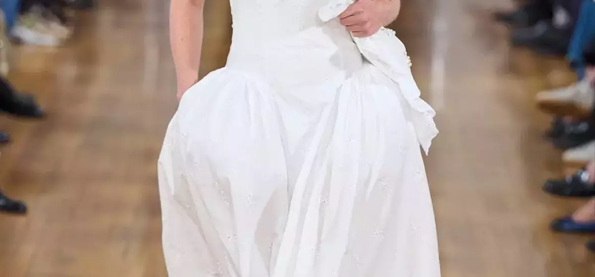 Eyelet Fashion Trends: A Modern Take on Classic Style