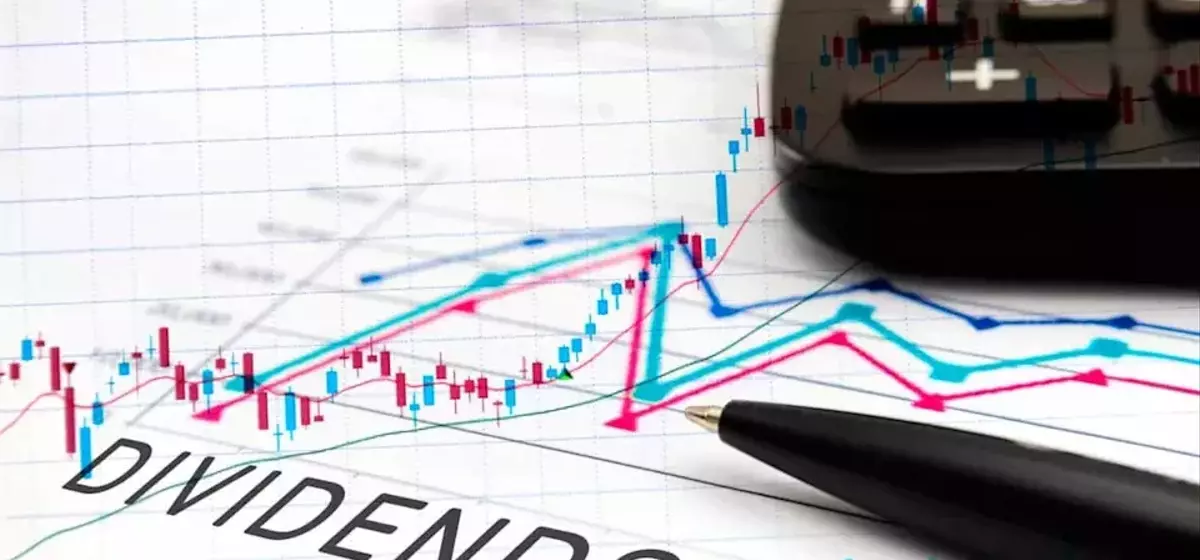 Invesco QQQ Income Advantage ETF: Generating Income Amidst Tech Market Fluctuations