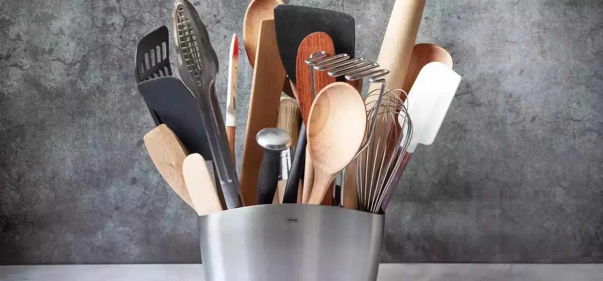 The Ultimate Guide to Kitchen Utensil Crocks: Organization and Style for Your Culinary Space